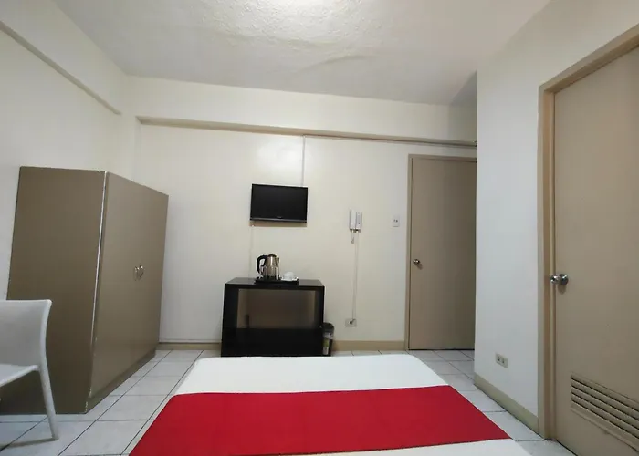 Orangenest Apartelle ホテル マニラ市